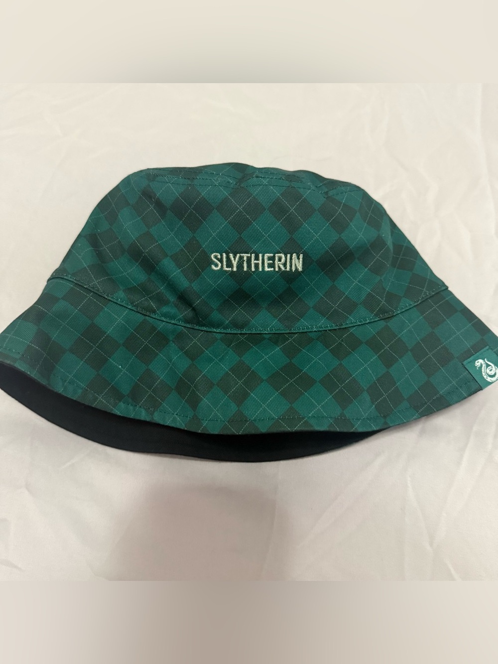 NWOT Slytherin Reversible Bucket Hat